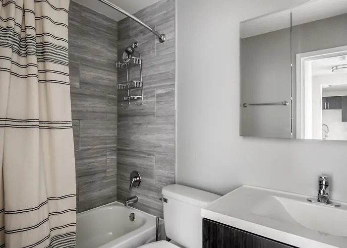 Gold Coast 1br W Gym Lounge 1 Block To L Chi-799 *